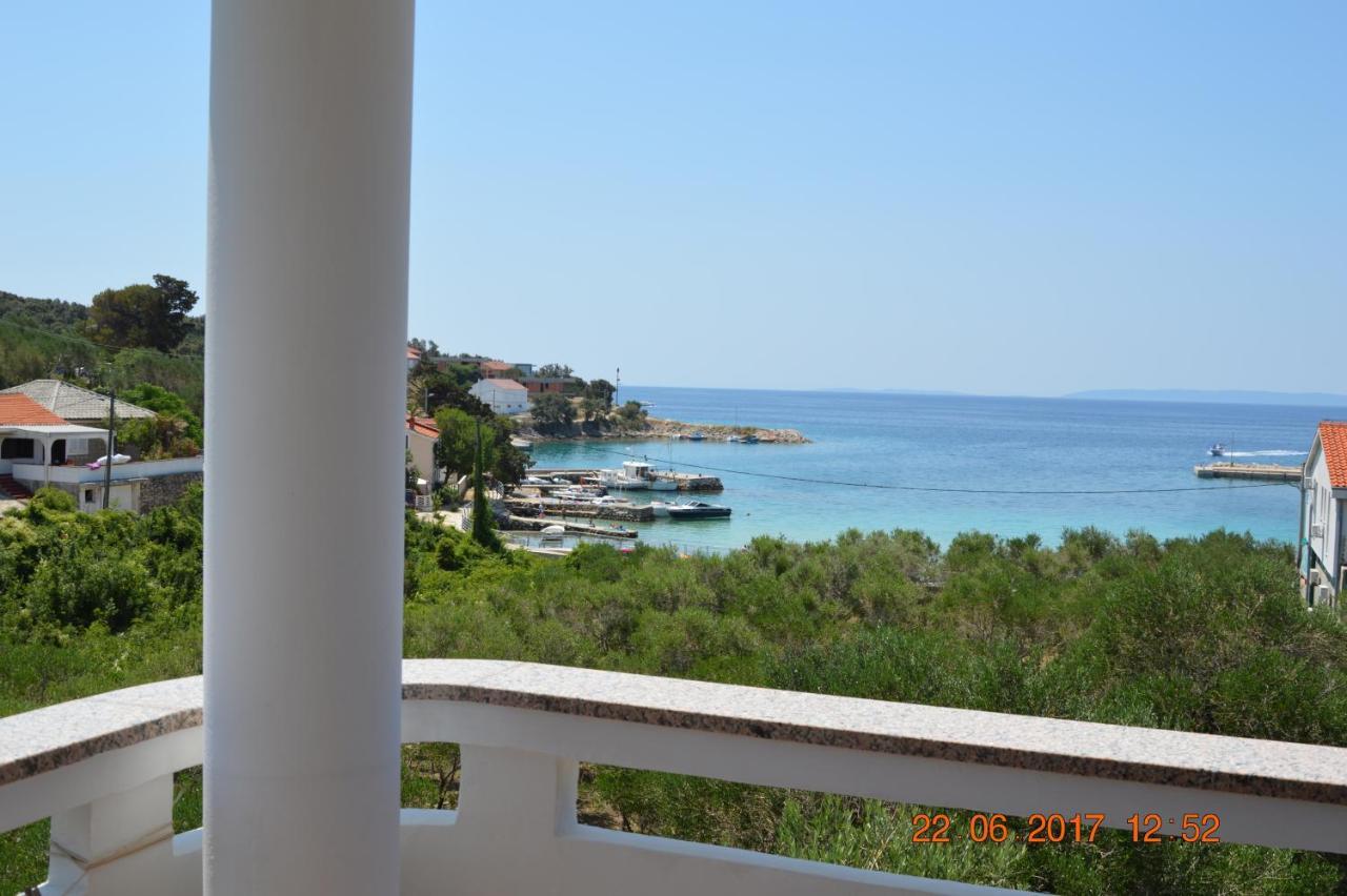 Apartments And Rooms By The Sea Jakisnica, Pag - 4160 Lun  Exteriér fotografie