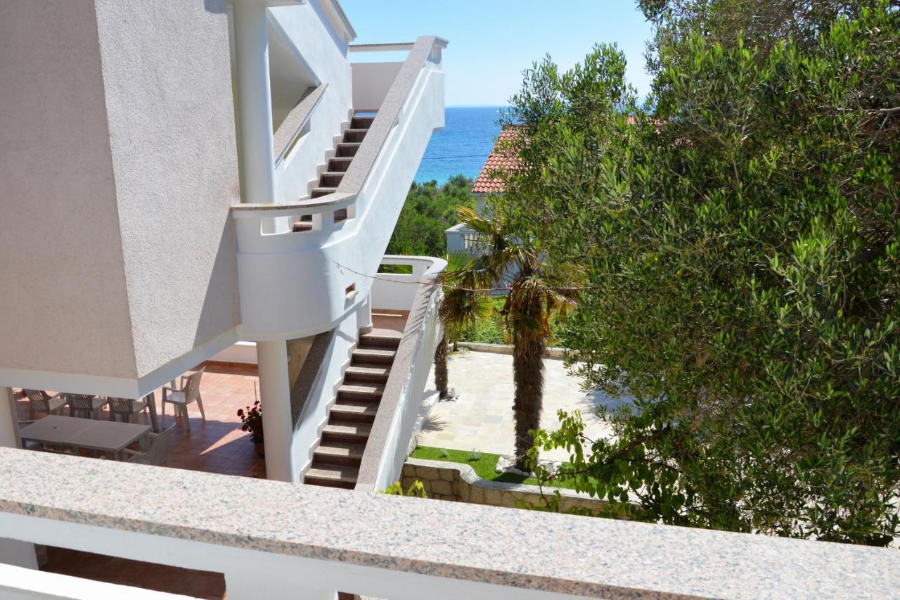 Apartments And Rooms By The Sea Jakisnica, Pag - 4160 Lun  Exteriér fotografie