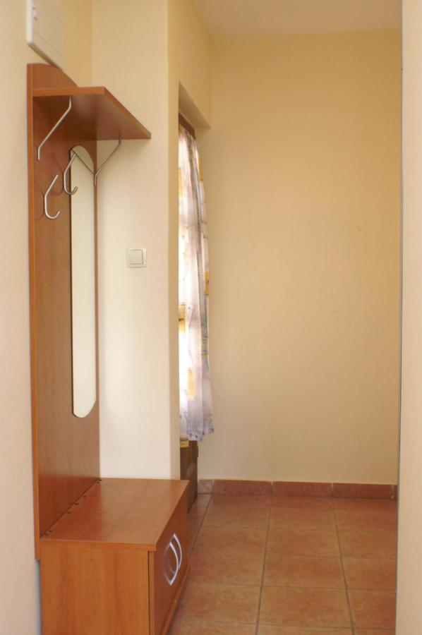 Apartments And Rooms By The Sea Jakisnica, Pag - 4160 Lun  Exteriér fotografie
