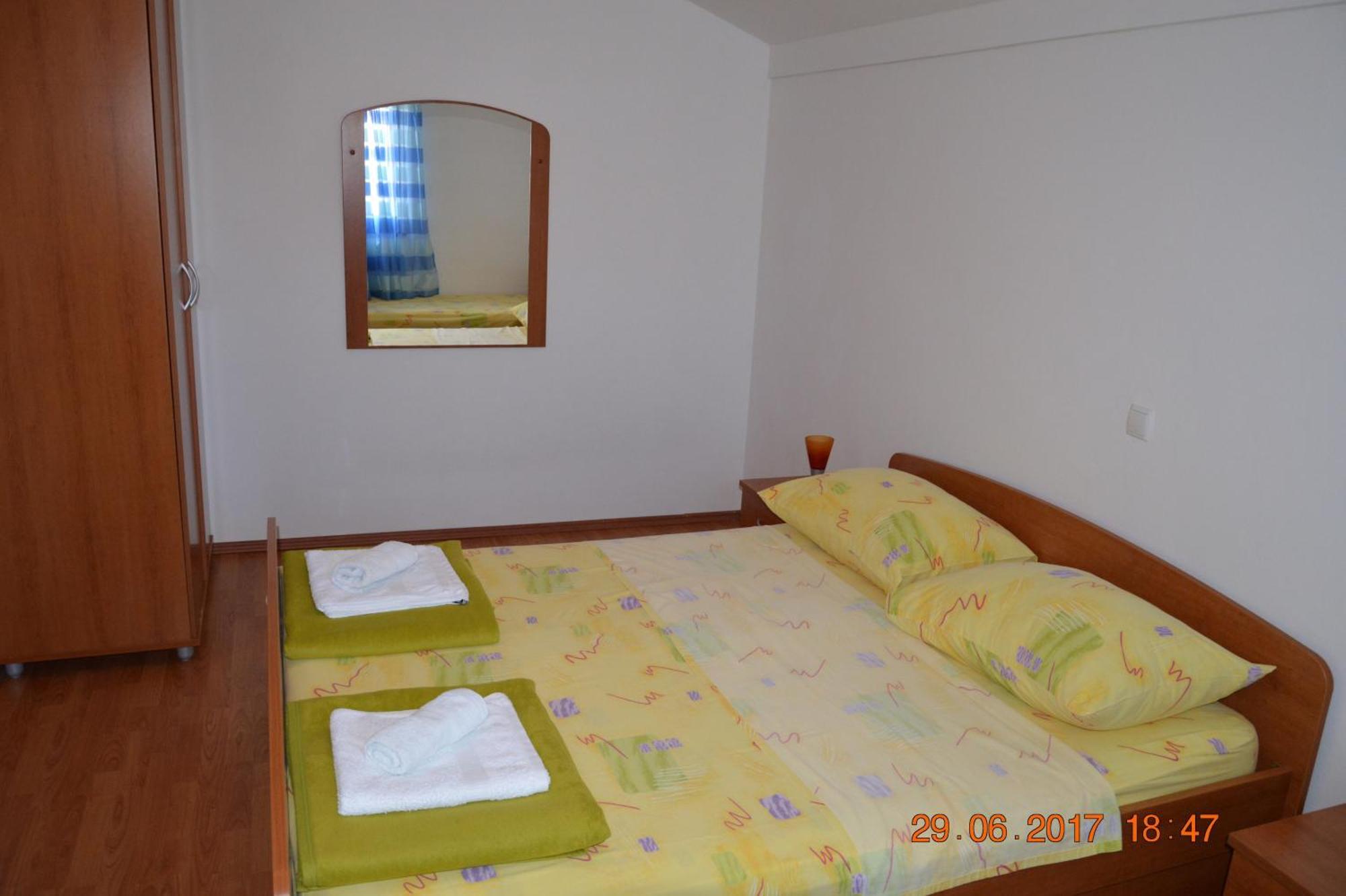 Apartments And Rooms By The Sea Jakisnica, Pag - 4160 Lun  Pokoj fotografie