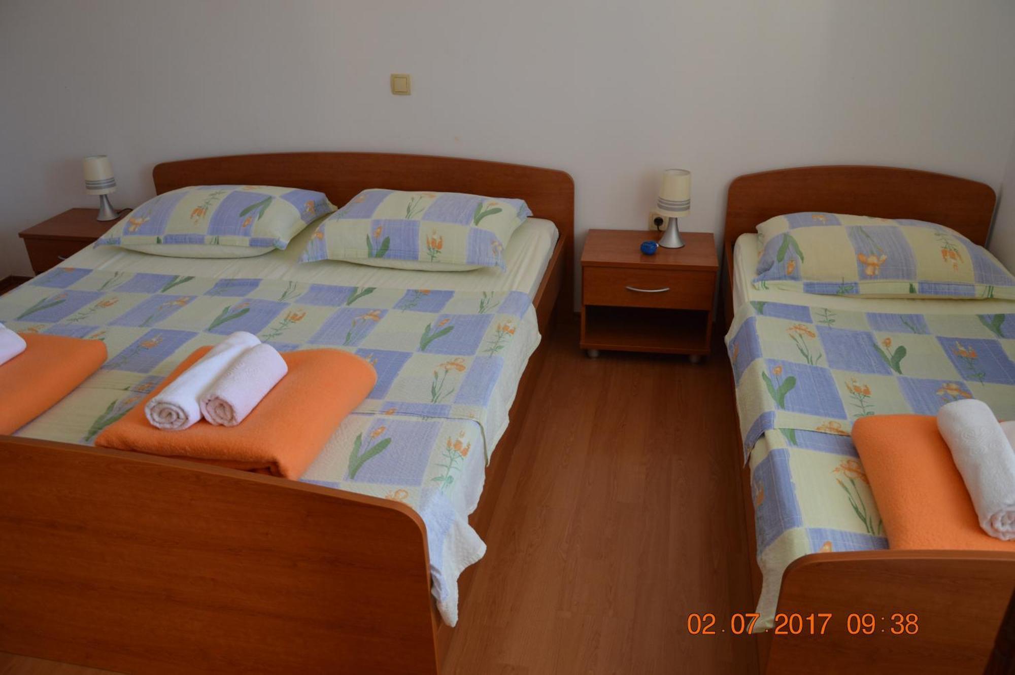 Apartments And Rooms By The Sea Jakisnica, Pag - 4160 Lun  Pokoj fotografie